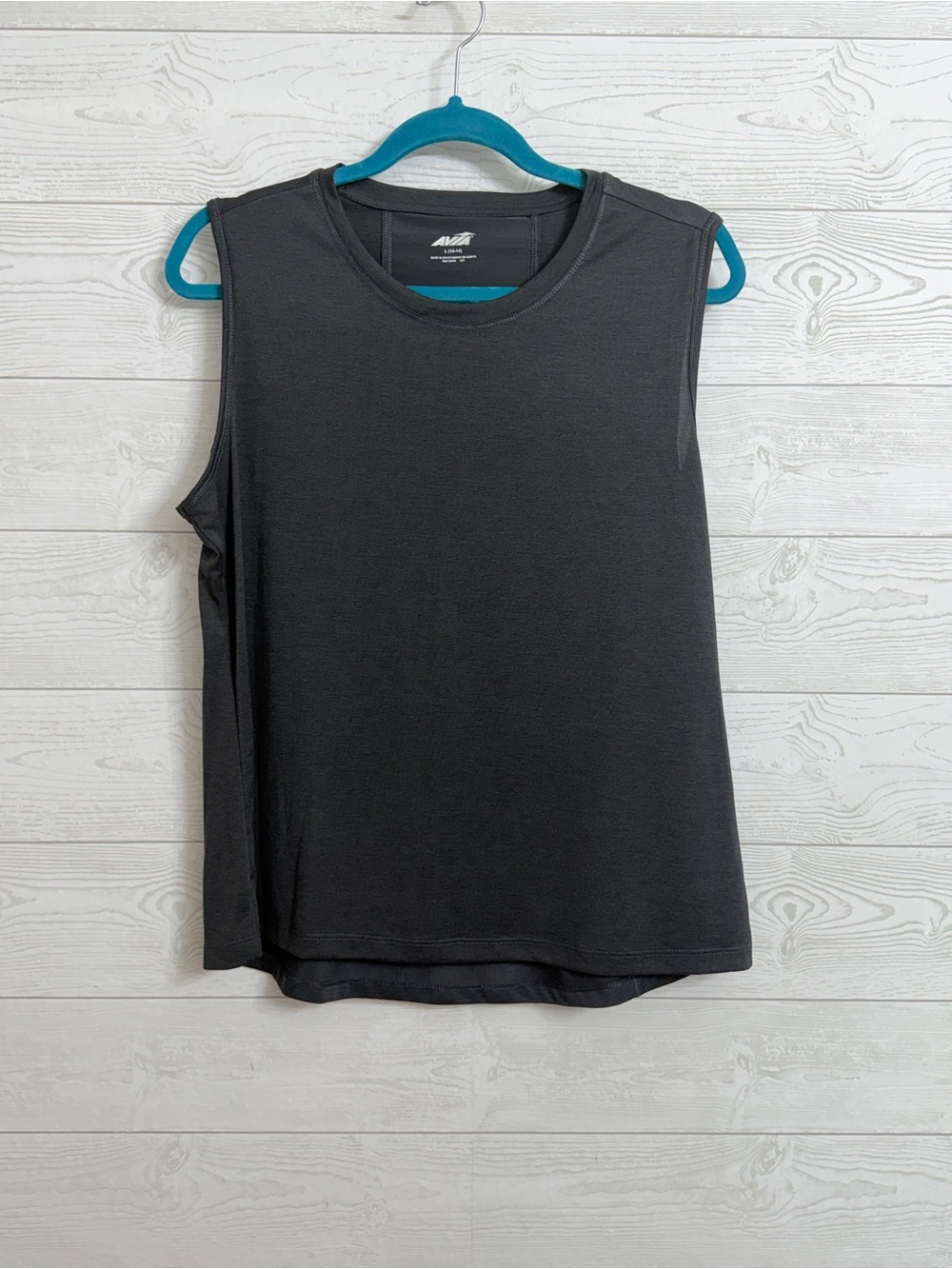 Avia Women’s Dark Grey Razorback Activewear Top. Size L